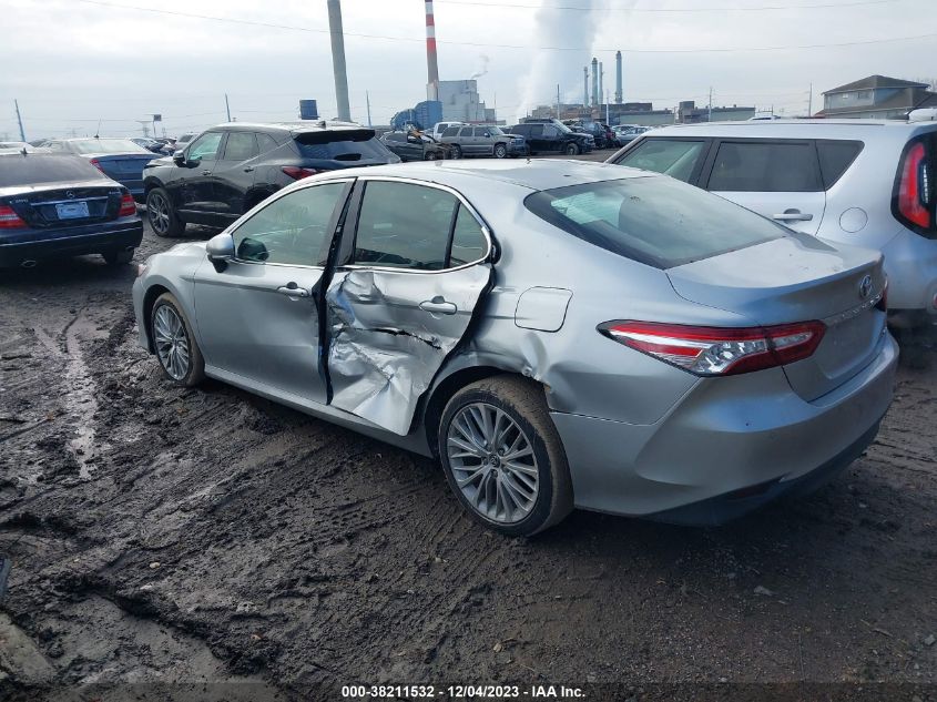 2018 TOYOTA CAMRY L/LE/XLE/SE/XSE - 4T1B11HK7JU115184