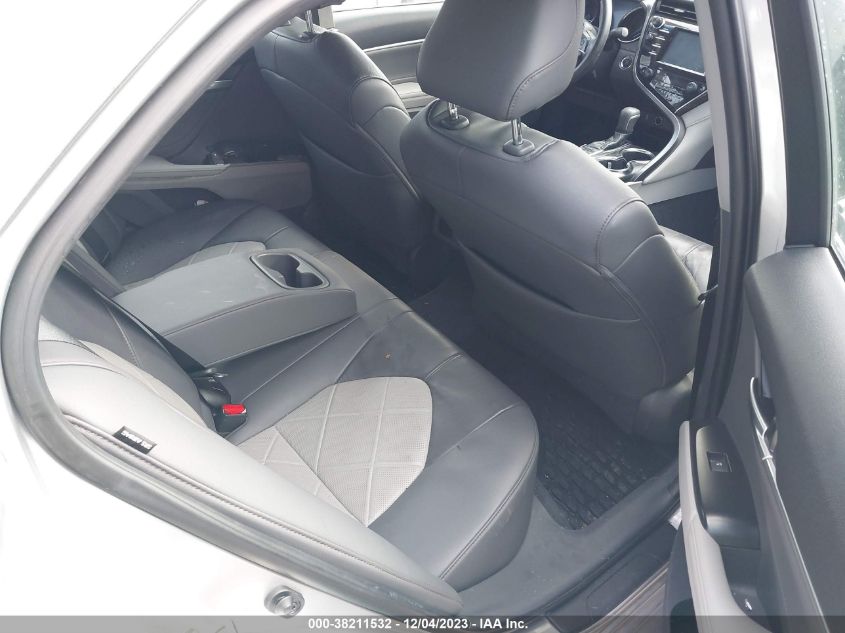 2018 TOYOTA CAMRY L/LE/XLE/SE/XSE - 4T1B11HK7JU115184