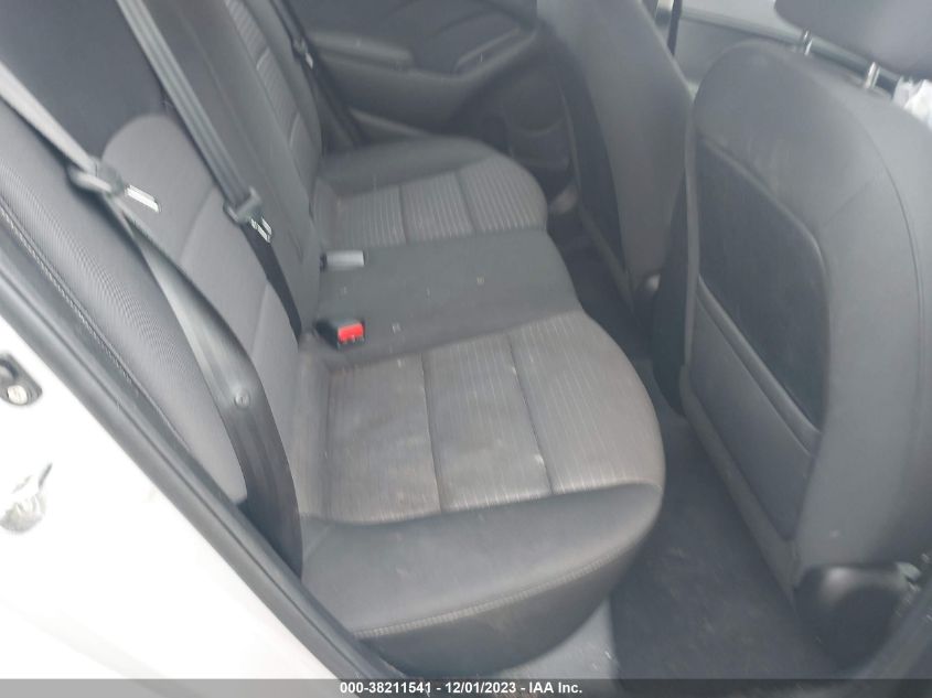 2018 KIA FORTE LX/S - 3KPFL4A73JE241337