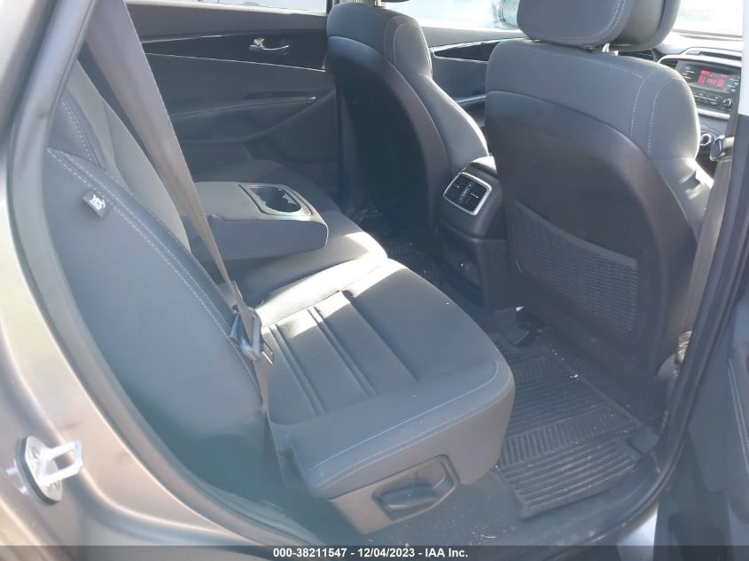 2016 KIA SORENTO LX/L - 5XYPG4A30GG147272