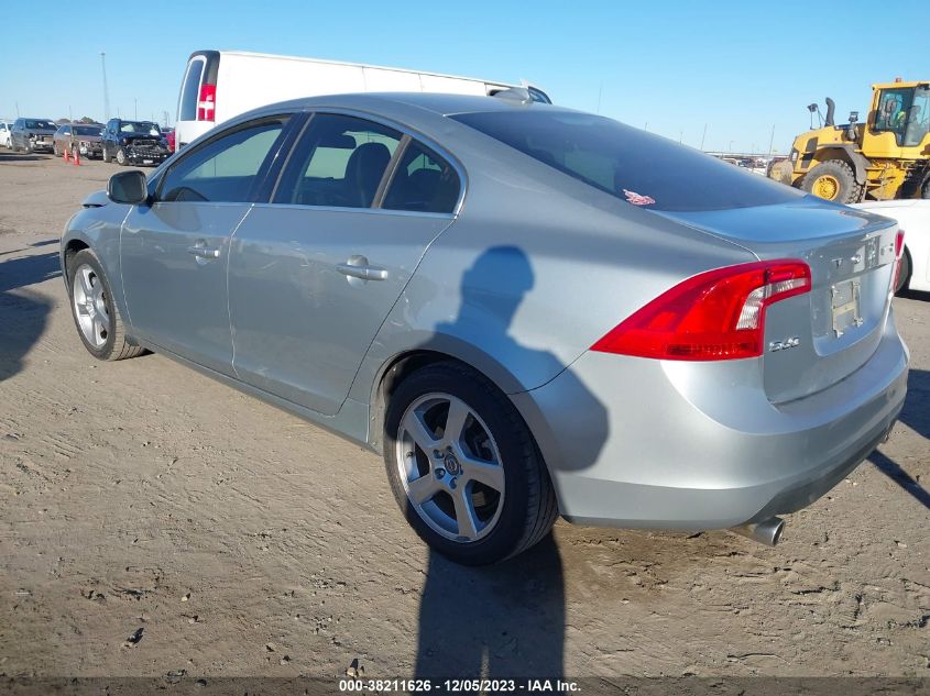 2013 VOLVO S60 T5/T5 PLATINUM - YV1612FS0D2227267
