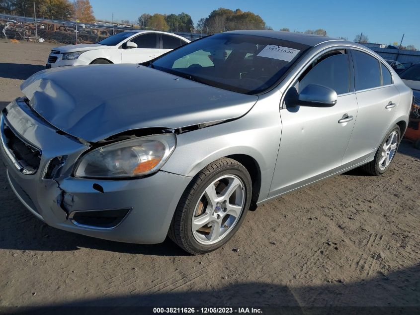 2013 VOLVO S60 T5/T5 PLATINUM - YV1612FS0D2227267