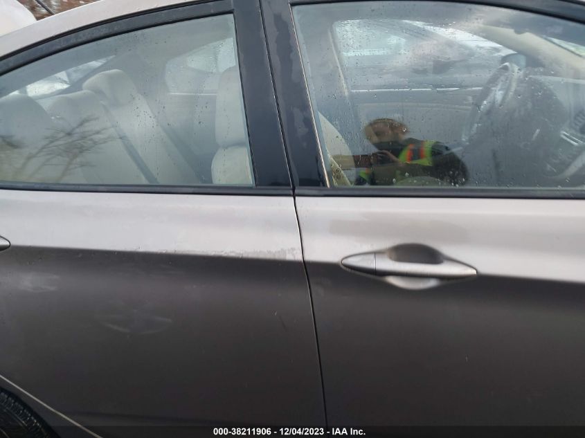 2013 HYUNDAI ACCENT GLS - KMHCT4AE9DU415818