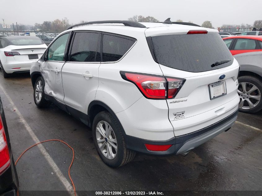 VIN 1FMCU0GD6JUB09031 2018 FORD ESCAPE SE