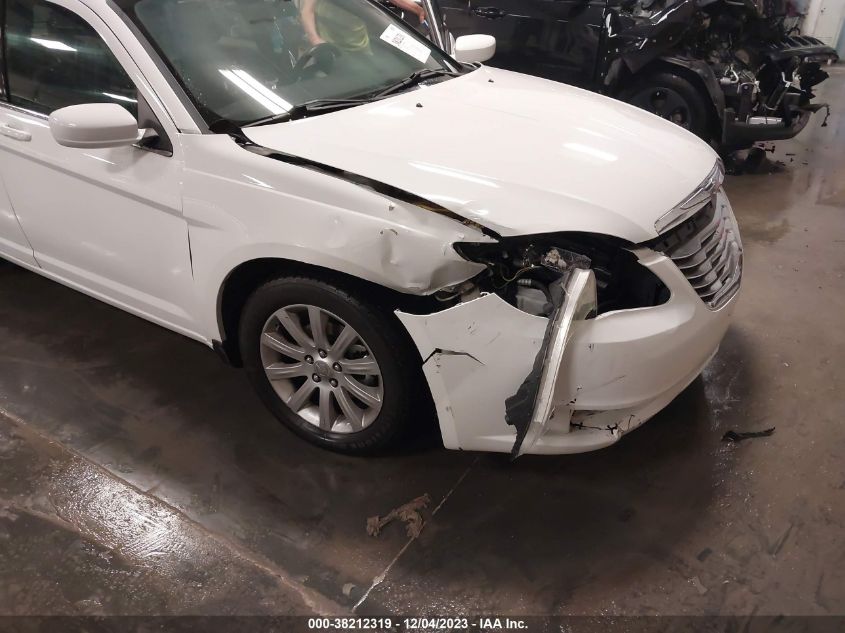 2013 CHRYSLER 200 TOURING - 1C3CCBBG8DN532054