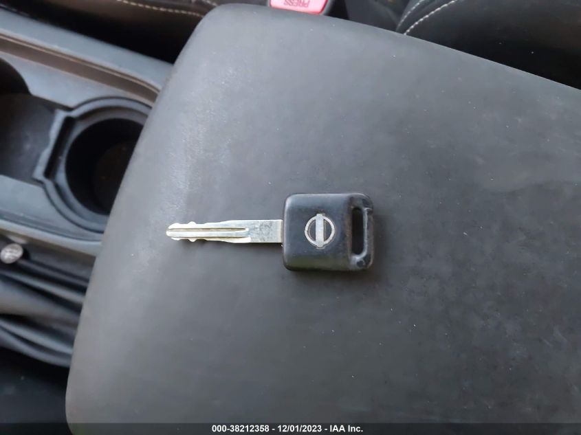 2013 NISSAN FRONTIER PRO-4X - 1N6AD0EV2DN744878