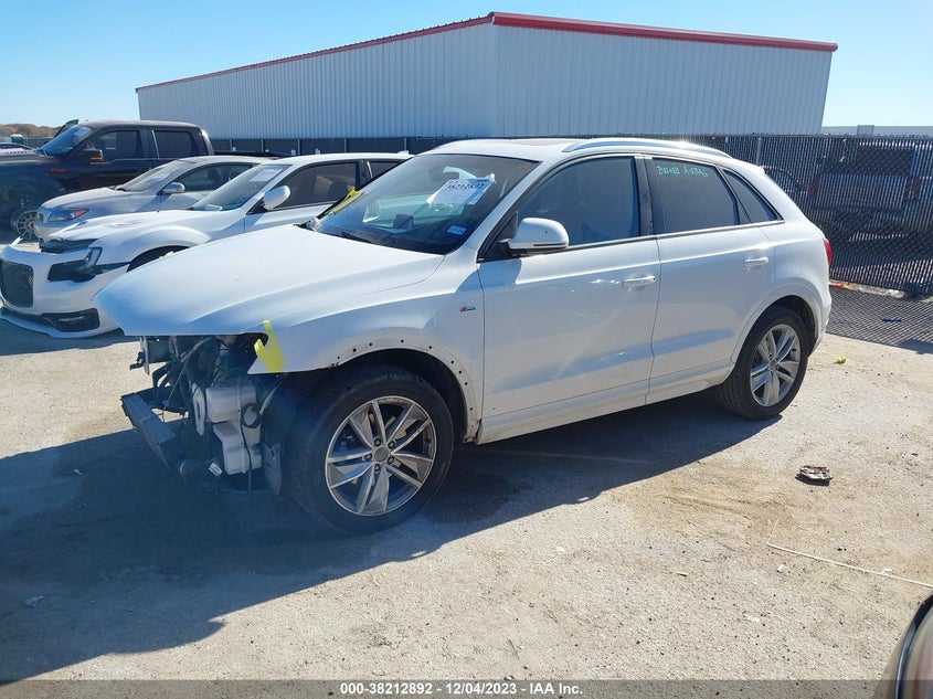 VIN WA1BCCFSXJR020225 2018 AUDI Q3 PREMIUM