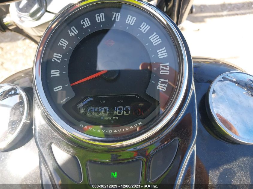 2018 HARLEY-DAVIDSON FLSL SOFTAIL SLIM - 1HD1YDJ12JC081965