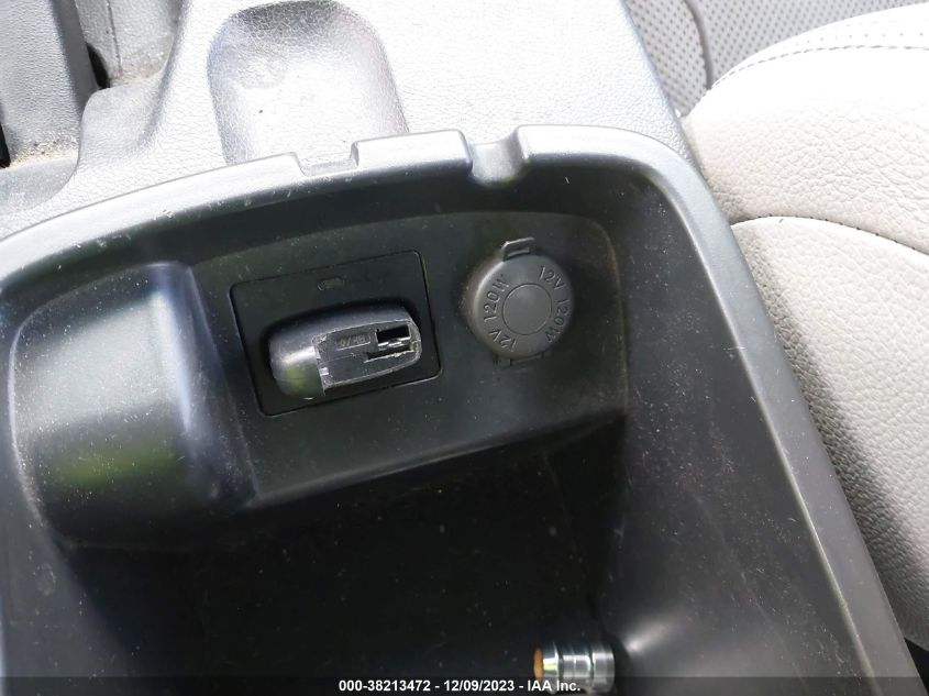 2015 HYUNDAI GENESIS 3.8 BASE - KMHHU6KJ1FU124579
