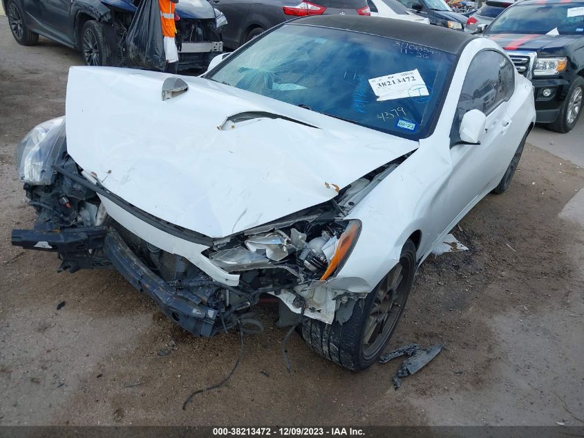 2015 HYUNDAI GENESIS 3.8 BASE - KMHHU6KJ1FU124579