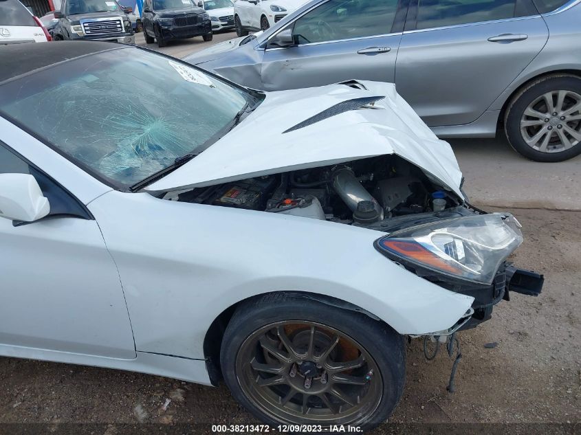 2015 HYUNDAI GENESIS 3.8 BASE - KMHHU6KJ1FU124579