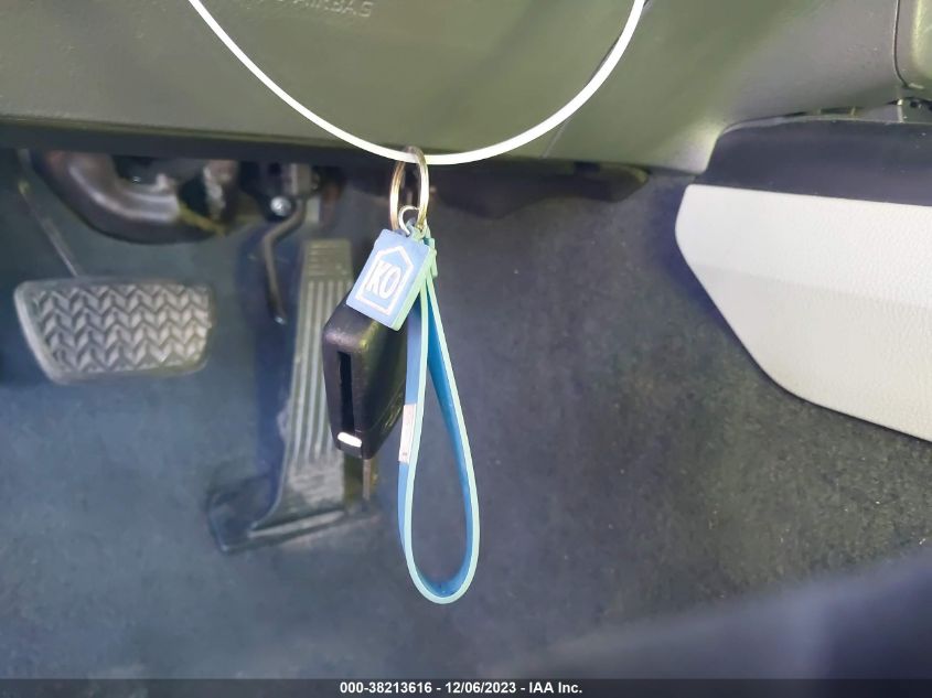2018 TOYOTA CAMRY LE - 4T1B11HK7JU526875