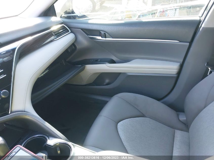 2018 TOYOTA CAMRY LE - 4T1B11HK7JU526875