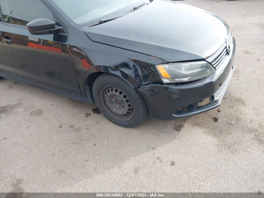 2014 VOLKSWAGEN JETTA 2.0L S - 3VW2K7AJ7EM371631