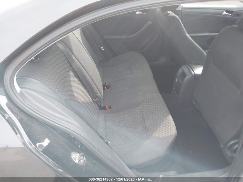 2014 VOLKSWAGEN JETTA 2.0L S - 3VW2K7AJ7EM371631