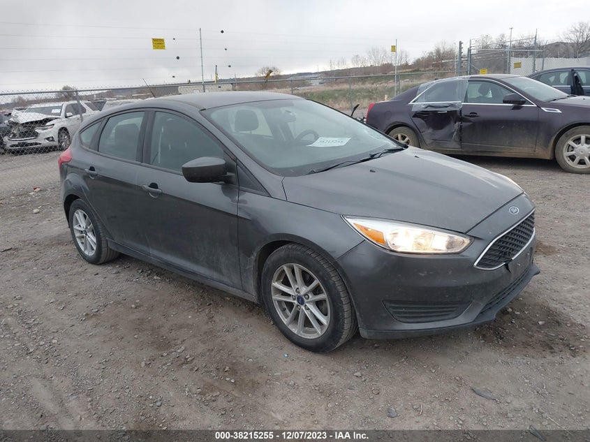 VIN 1FADP3K25JL281957 2018 FORD FOCUS SE