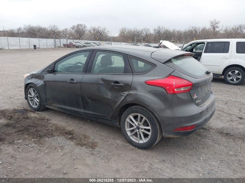 VIN 1FADP3K25JL281957 2018 FORD FOCUS SE