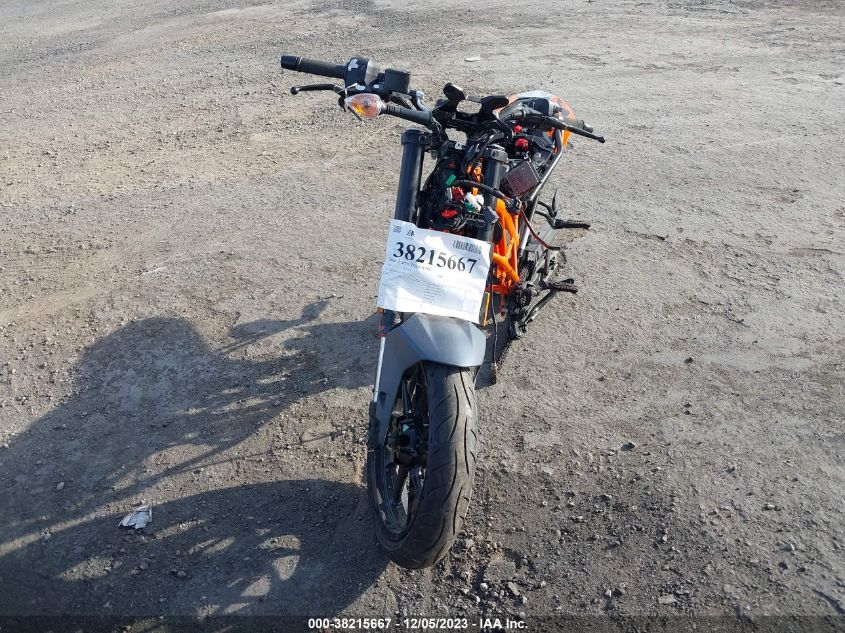 2023 KTM 390 DUKE MD2JPJ403PN211183