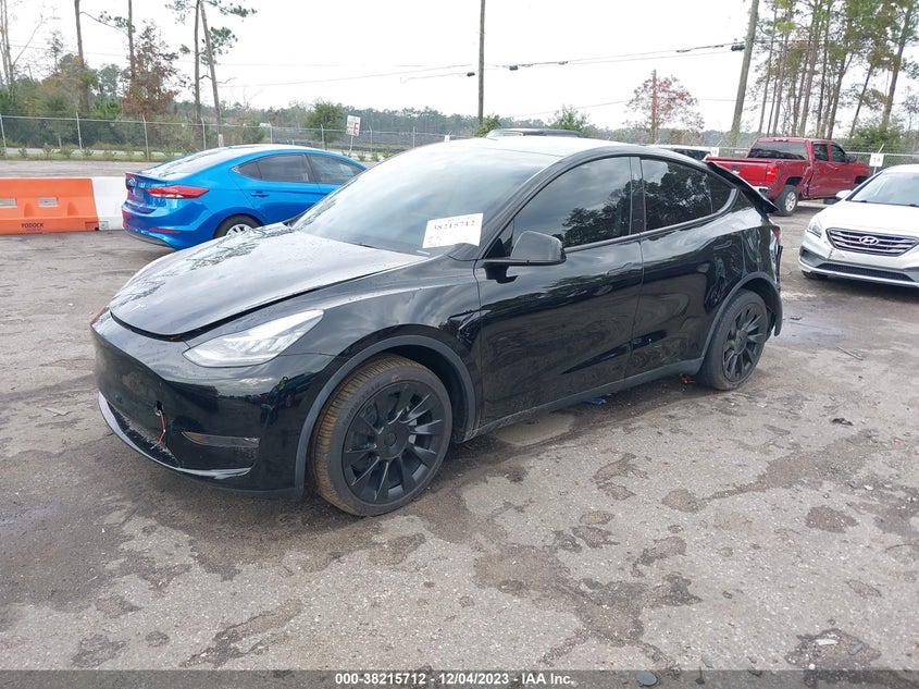 VIN 7SAYGDEE3PA143322 2023 TESLA MODEL Y