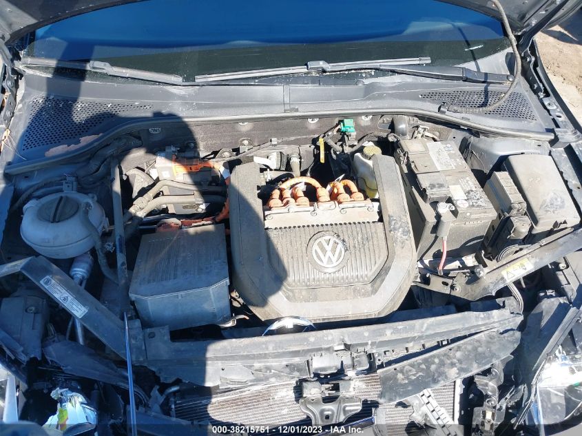 2016 VOLKSWAGEN E-GOLF SE - WVWKP7AU9GW915211