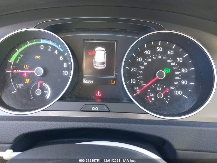 2016 VOLKSWAGEN E-GOLF SE - WVWKP7AU9GW915211