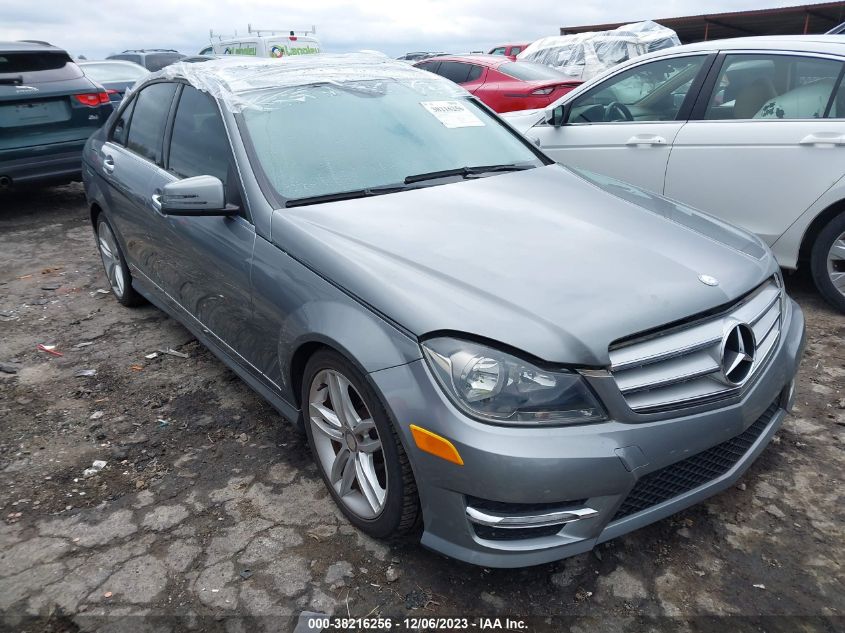 2013 MERCEDES-BENZ C 300 LUXURY 4MATIC - WDDGF8AB6DR251799