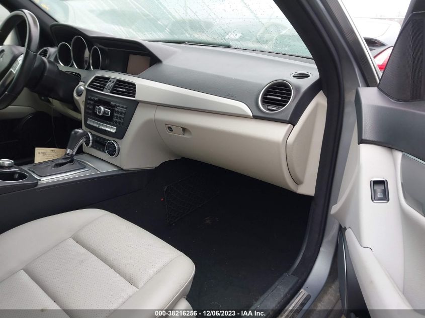 2013 MERCEDES-BENZ C 300 LUXURY 4MATIC - WDDGF8AB6DR251799