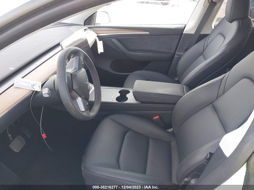 VIN 7SAYGAEE6PF830652 2023 TESLA MODEL Y