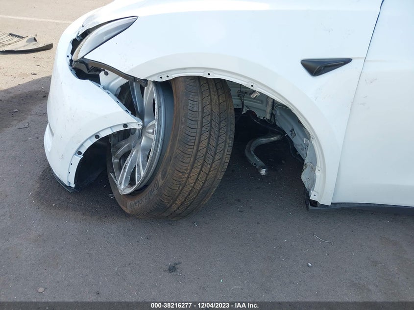 VIN 7SAYGAEE6PF830652 2023 TESLA MODEL Y