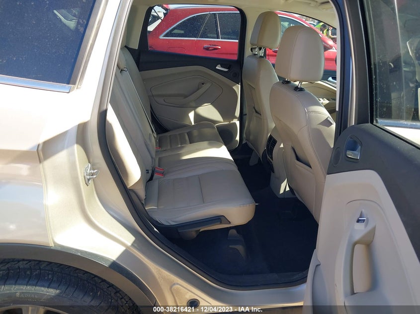 VIN 1FMCU0JD0HUE94346 2017 FORD ESCAPE TITANIUM