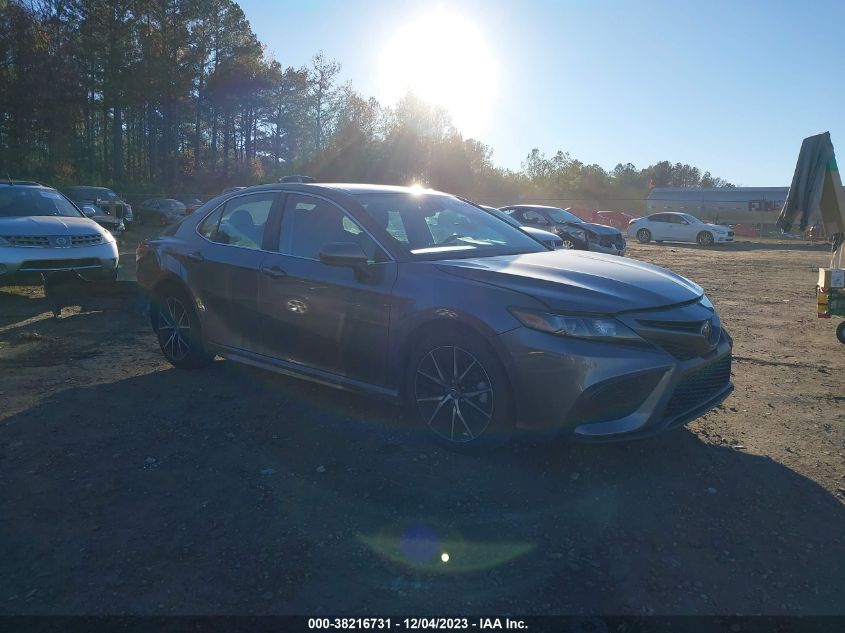 2021 TOYOTA CAMRY SE - 4T1G11AKXMU591014