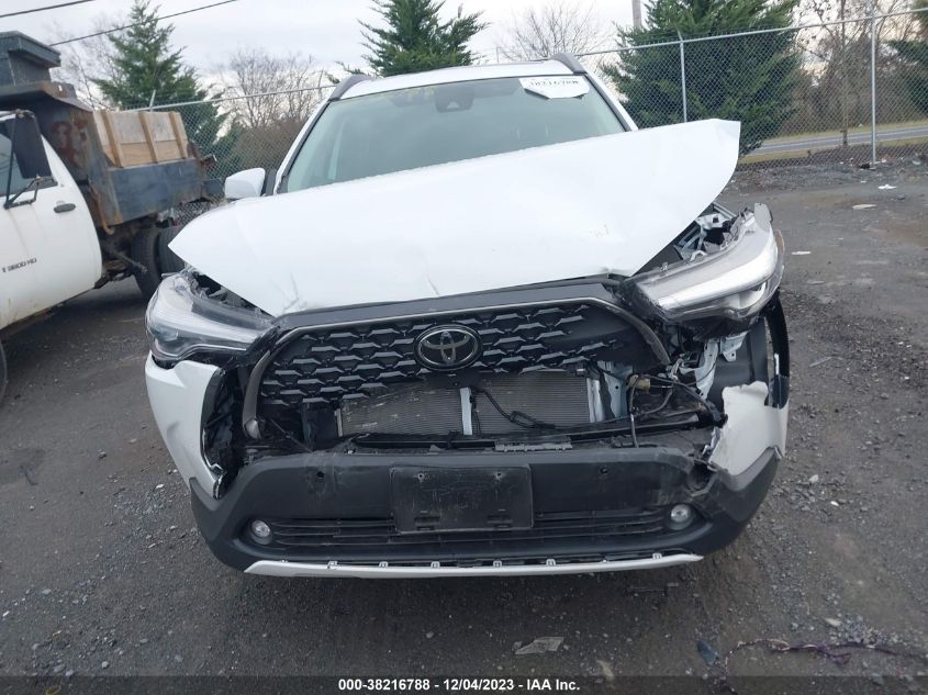 2022 TOYOTA COROLLA CROSS XLE - 7MUDAABG5NV029826