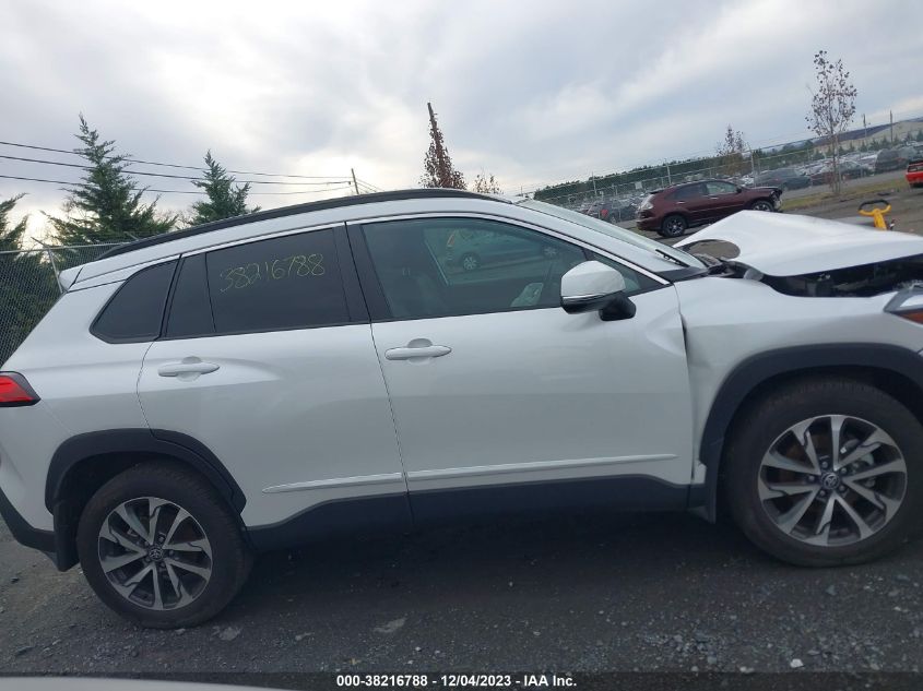 2022 TOYOTA COROLLA CROSS XLE - 7MUDAABG5NV029826