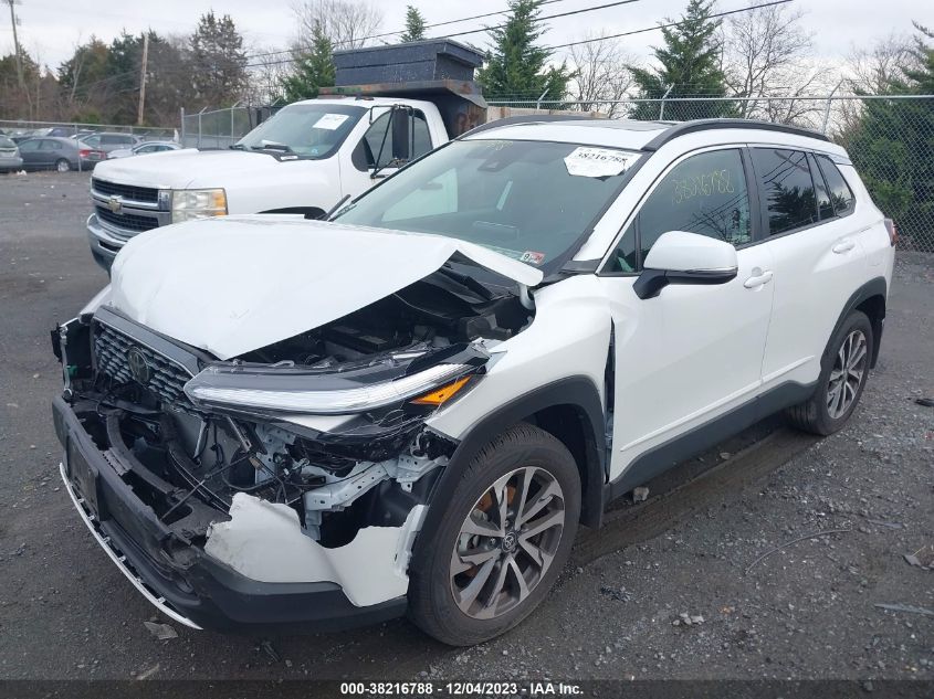2022 TOYOTA COROLLA CROSS XLE - 7MUDAABG5NV029826