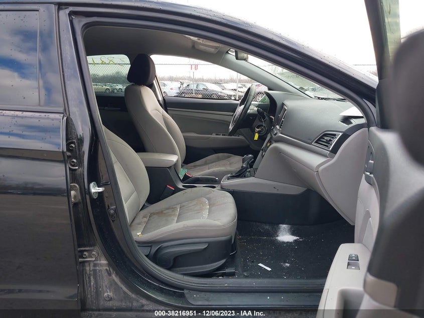 VIN 5NPD84LF2JH292952 2018 HYUNDAI ELANTRA SEL/VALUE/LIMITED