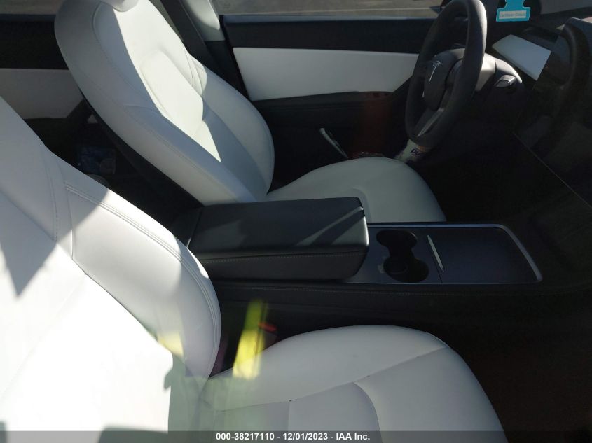 2022 TESLA MODEL Y - 7SAYGDEE2NF437150
