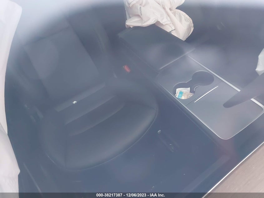 VIN 7SAYGDEF8PF750800 2023 TESLA MODEL Y