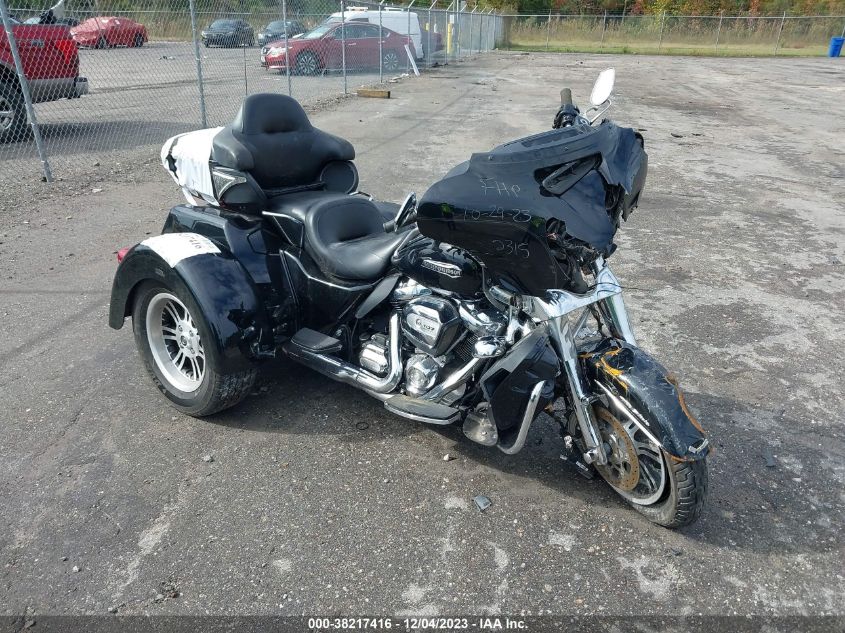 1HD1MAD11JB852315 HARLEY-DAVIDSON FLHTCUTG TRI GLIDE ULTRA 2018