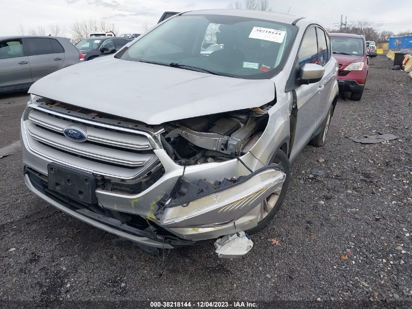 2017 FORD ESCAPE SE - 1FMCU9GD7HUB45728