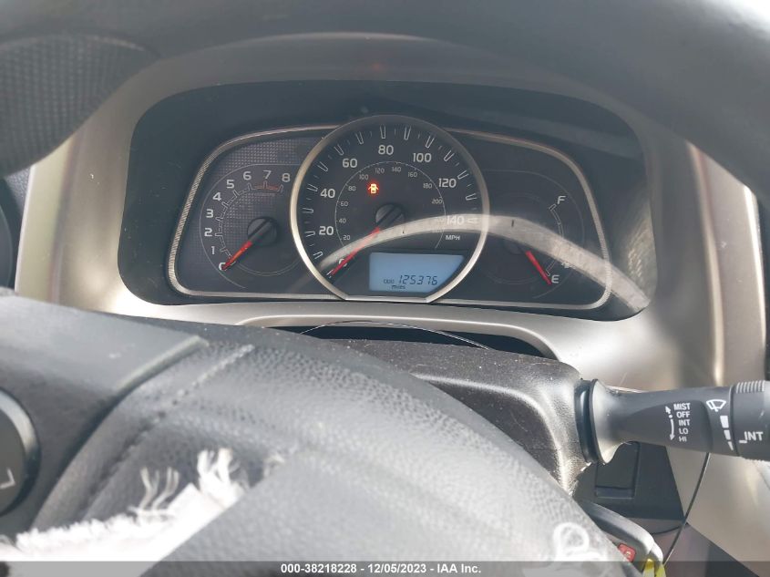 2014 TOYOTA RAV4 XLE - 2T3WFREV6EW129428