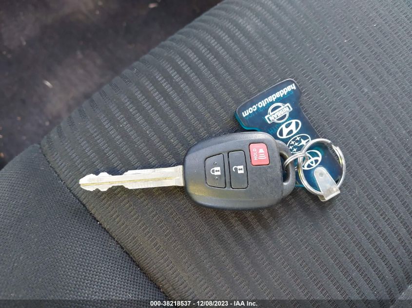 2018 TOYOTA RAV4 LE - JTMBFREV0JJ220671