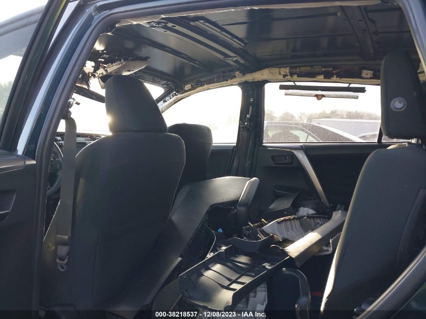 2018 TOYOTA RAV4 LE - JTMBFREV0JJ220671