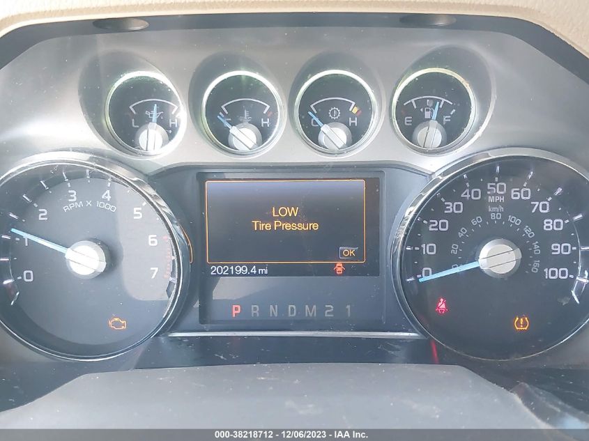 2013 FORD F-250 LARIAT - 1FT7W2B64DEA32064