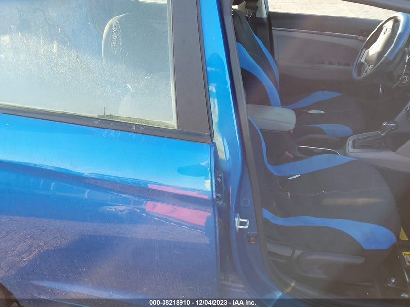 VIN KMHD74LF1HU079781 2017 HYUNDAI ELANTRA SE