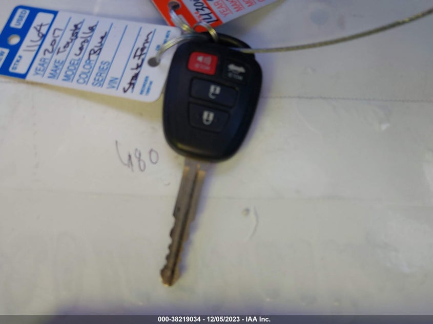 VIN 2T1BURHE0HC901646 2017 TOYOTA COROLLA LE