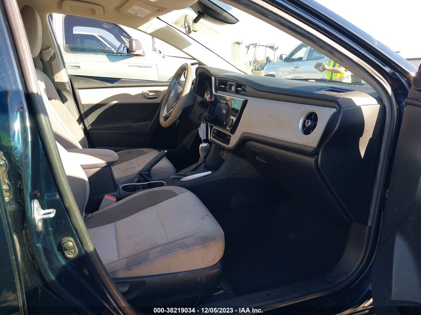 VIN 2T1BURHE0HC901646 2017 TOYOTA COROLLA LE