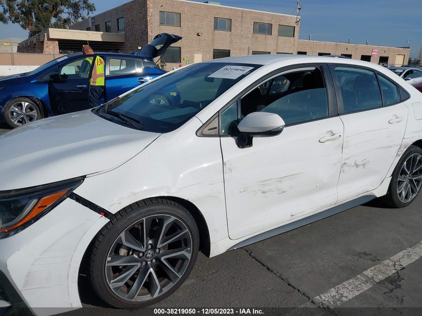 VIN 5YFS4RCE3LP026756 2020 TOYOTA COROLLA SE