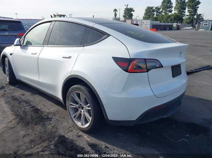 VIN 5YJYGDEE6MF093348 2021 TESLA MODEL Y