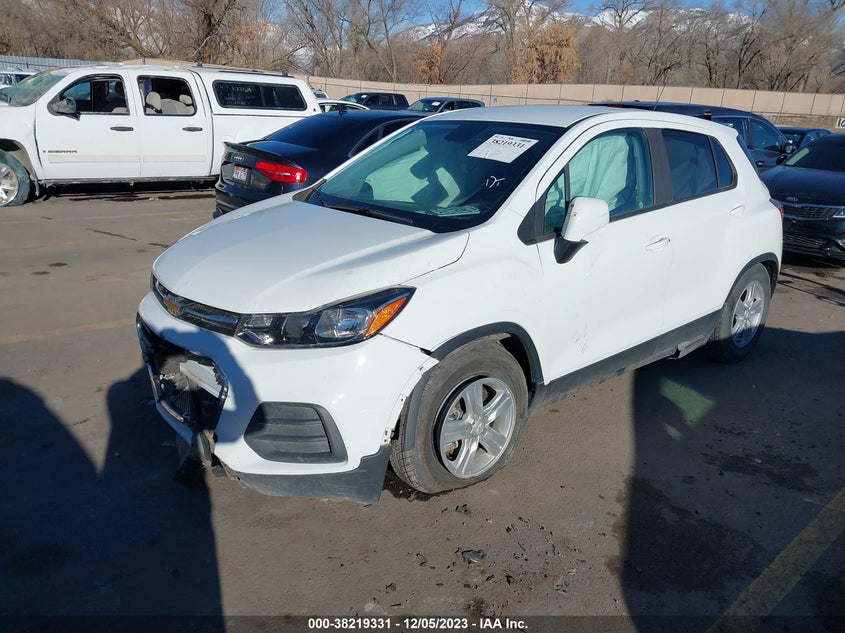 VIN KL7CJKSB0LB022686 2020 CHEVROLET TRAX LS
