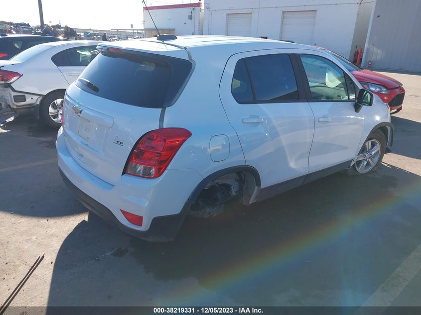 VIN KL7CJKSB0LB022686 2020 CHEVROLET TRAX LS